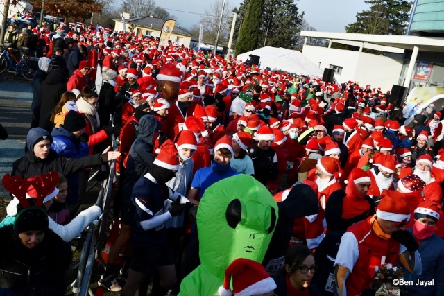 LA GRANDE COURSE DES PERES NOËL DE SAINT-BENOIT “#ÉDITION2025”